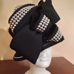 Ladies church hat